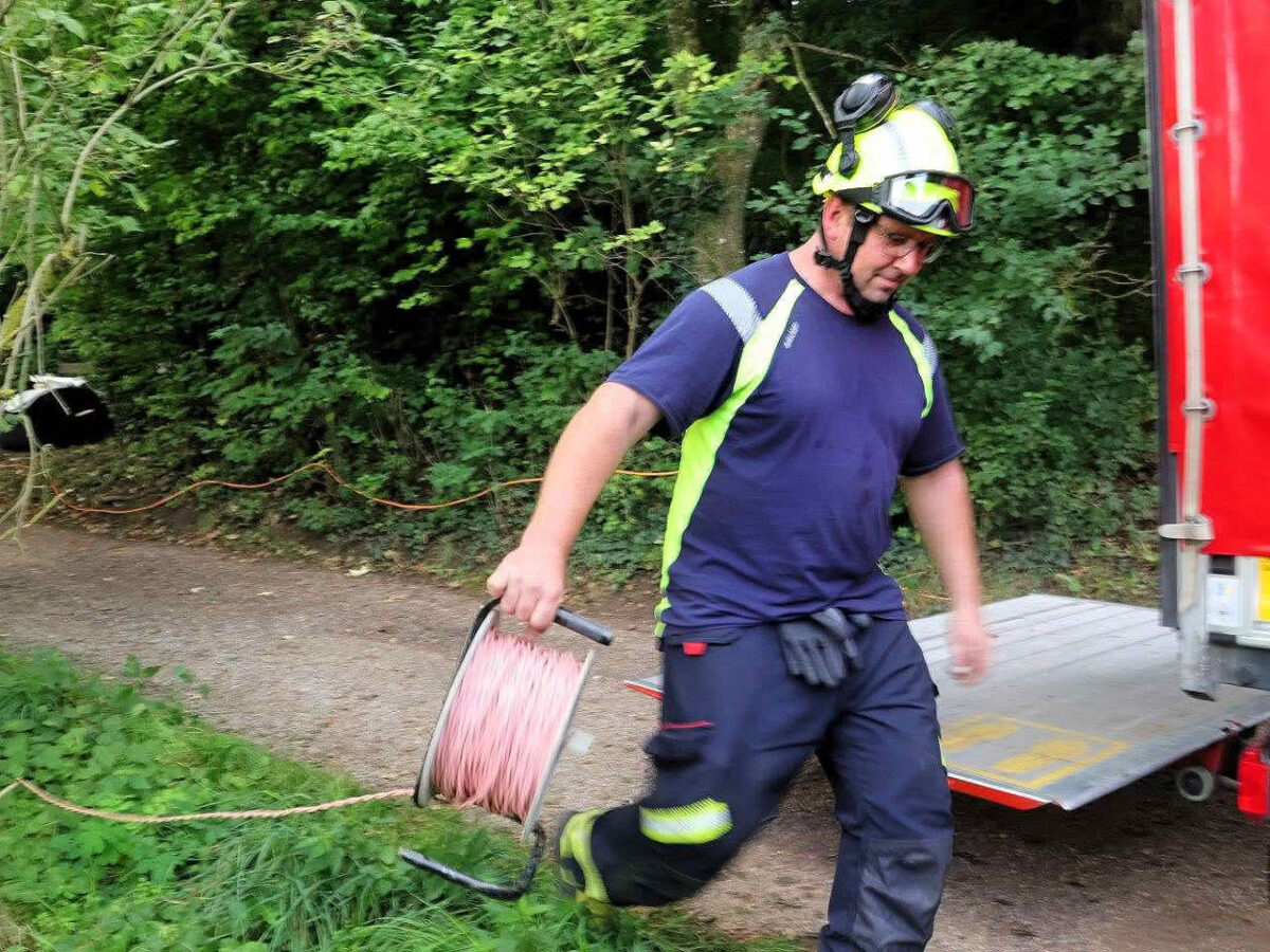 Kontrollierte Sprengung durch Feuerwehr-Spezialeinheit