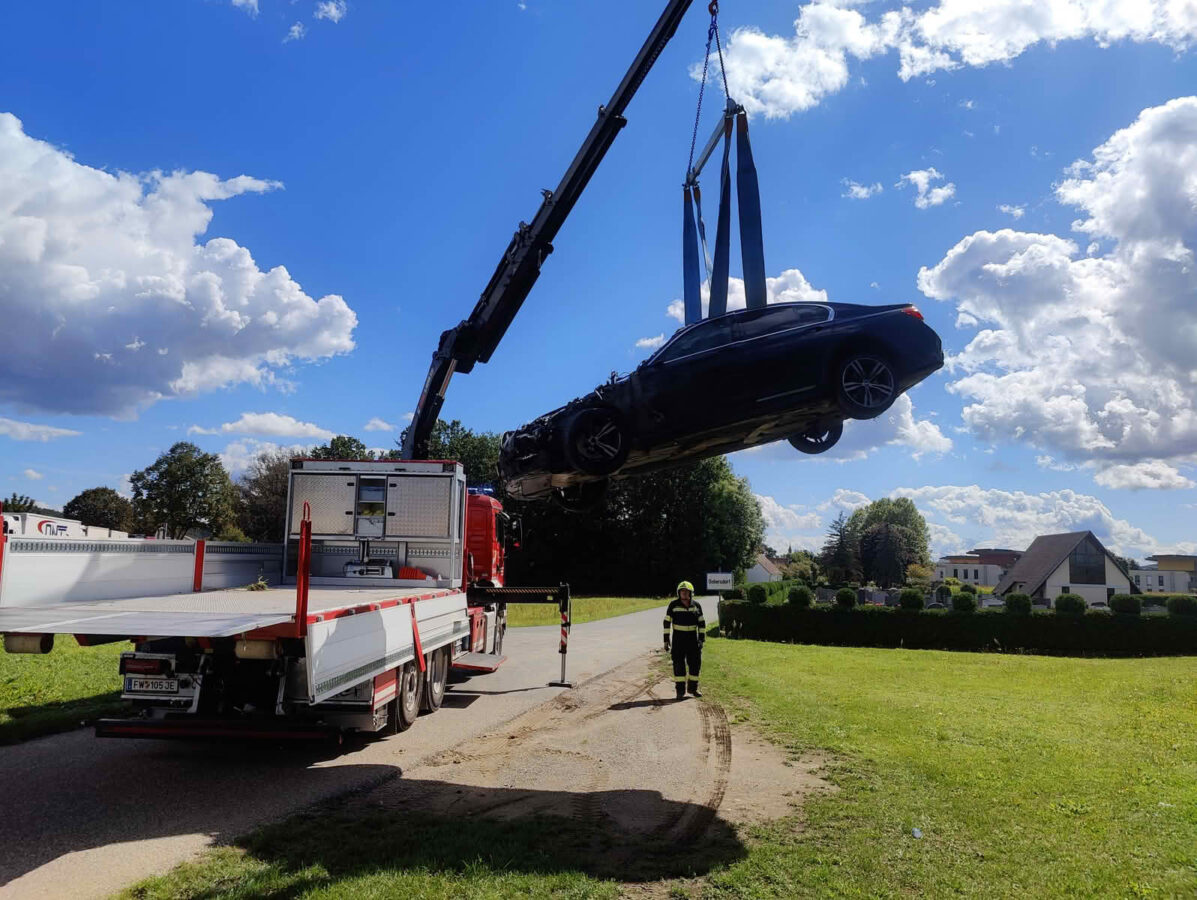 BFKDO Jennersdorf: Verkehrsunfall auf der B65 zwischen Rudersdorf und Dobersdorf 4 Verkehrsunfall auf der B 65