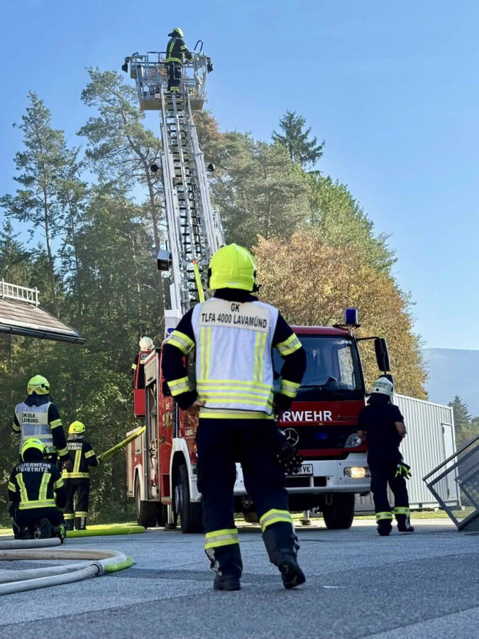 Großübung im Seniorenheim Neuhaus