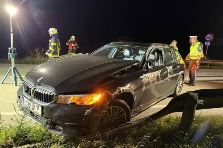 FF Pimpfing: Verkehrsunfall auf der B137