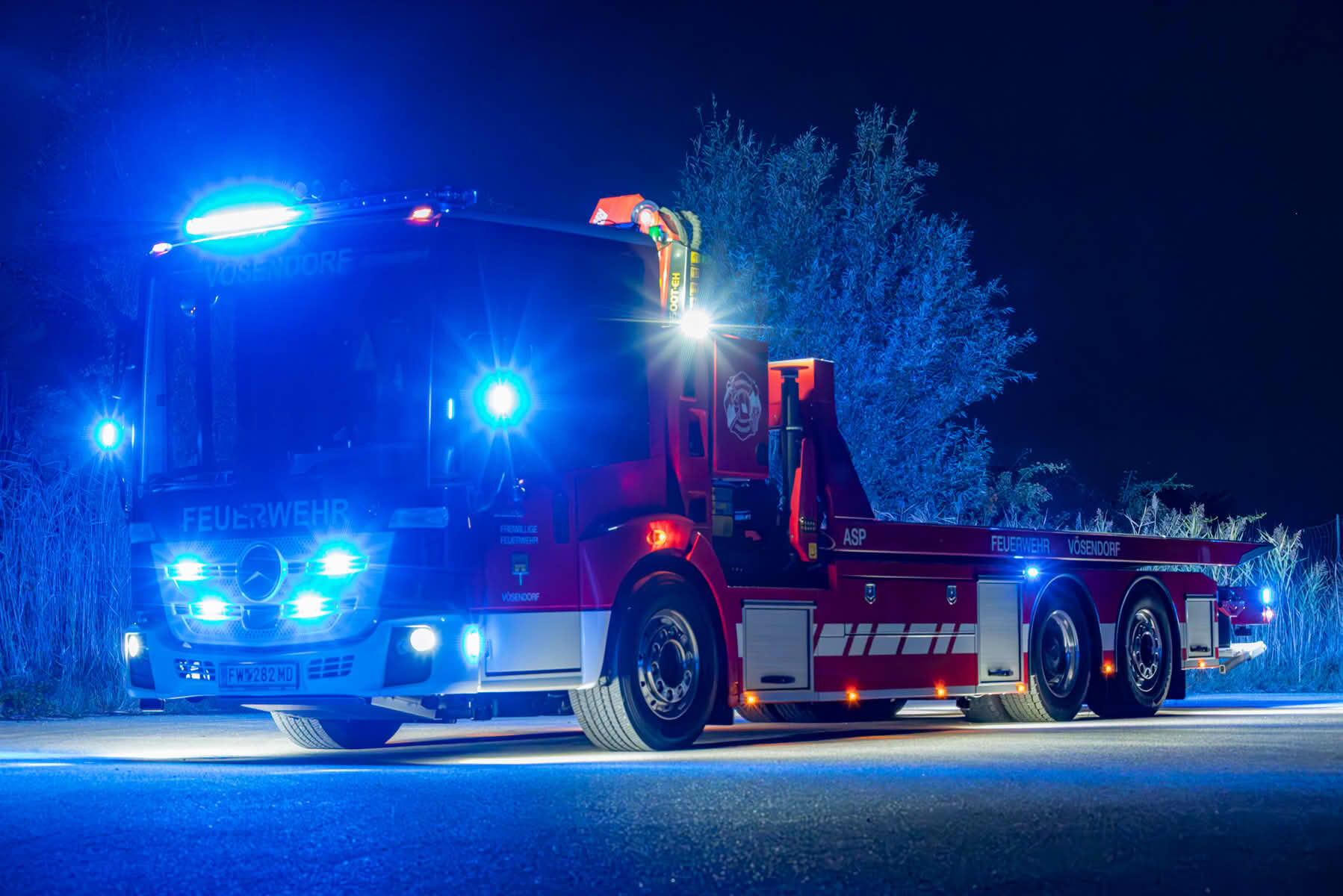 FF Vösendorf: Neues Abschleppfahrzeug bringt Sicherheit im Einsatz