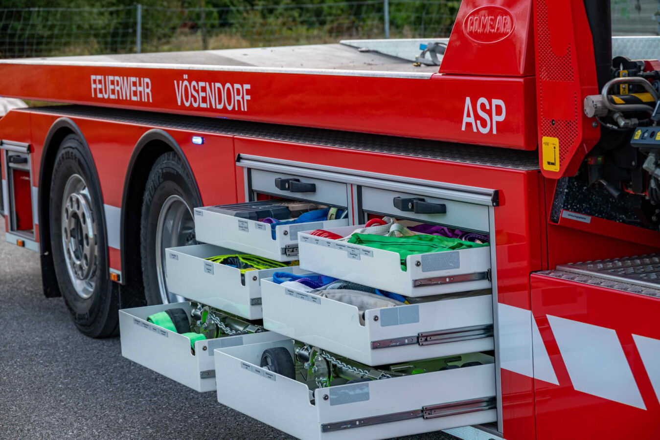 Neues Abschleppfahrzeug