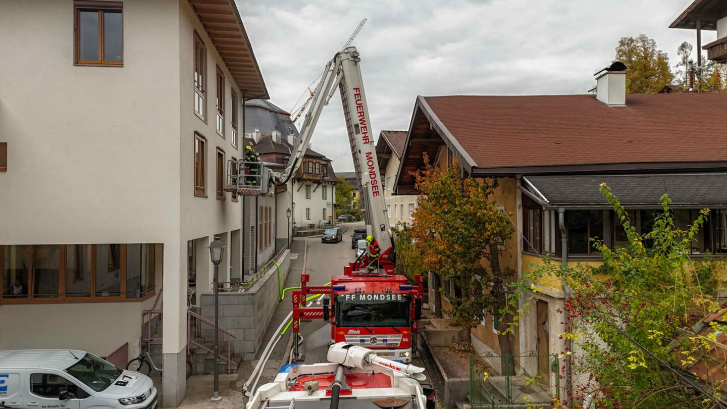 Realistische Übung im Seniorenwohnheim