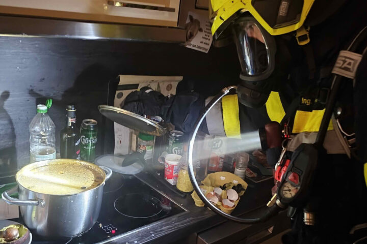 HFW Villach: Nächtlicher Einsatz nach ausgelöstem Heimrauchmelder 11 Einsatz nach ausgelöstem Heimrauchmelder