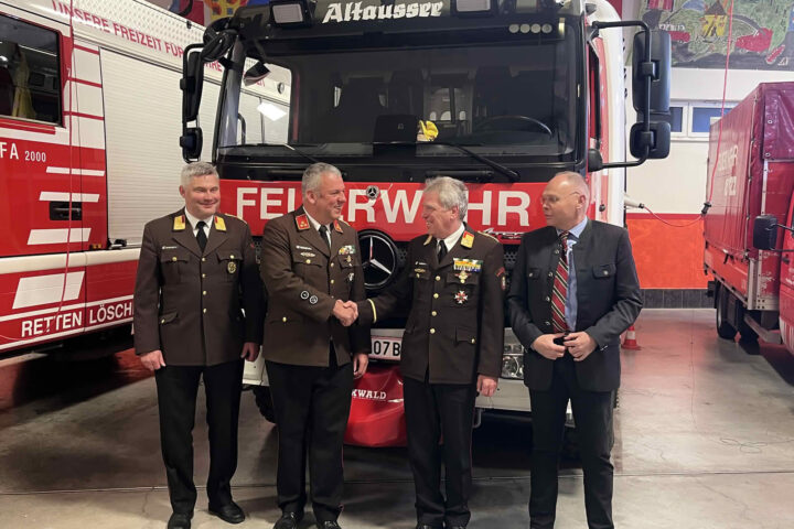 BFV Liezen: Feuerwehrabschnitt Ausseerland unter neuem Kommando 8 Feuerwehrabschnitt Ausseerland unter neuem Kommando