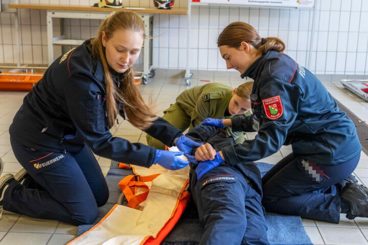 BFK Vöcklabruck: 1. Sanitätsdienst-Leistungsprüfung in Oberösterreich