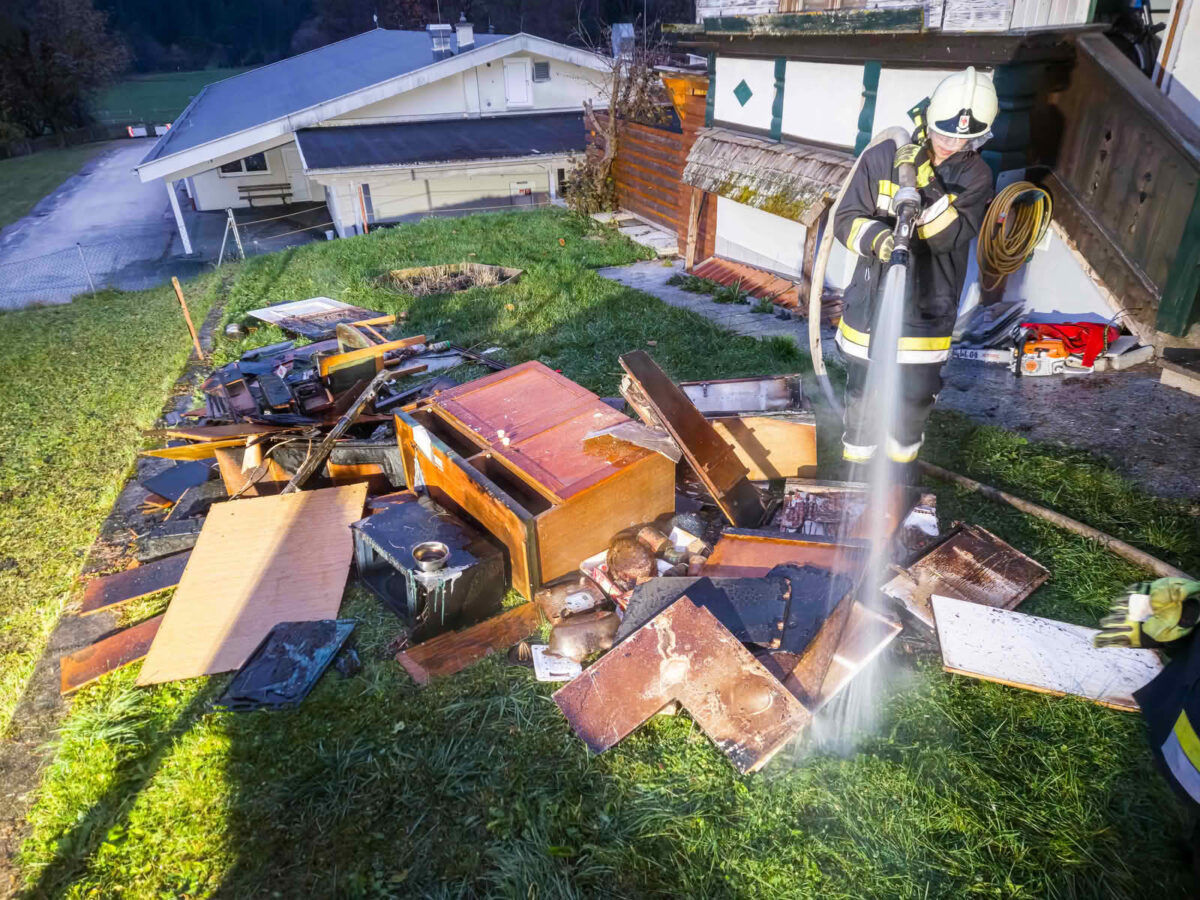 Küchenbrand in Schlitters