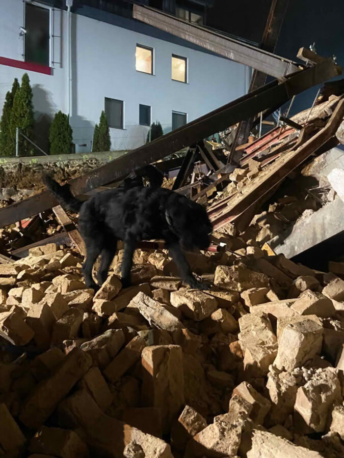 Einsturz eines in Umbau befindlichen Gebäudes