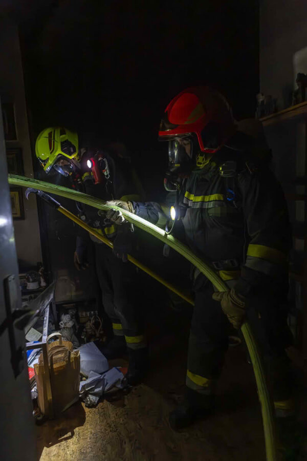 FF Krems: Menschenrettung bei Wohnungsbrand in Innenstadt 7 Menschenrettung bei Wohnungsbrand