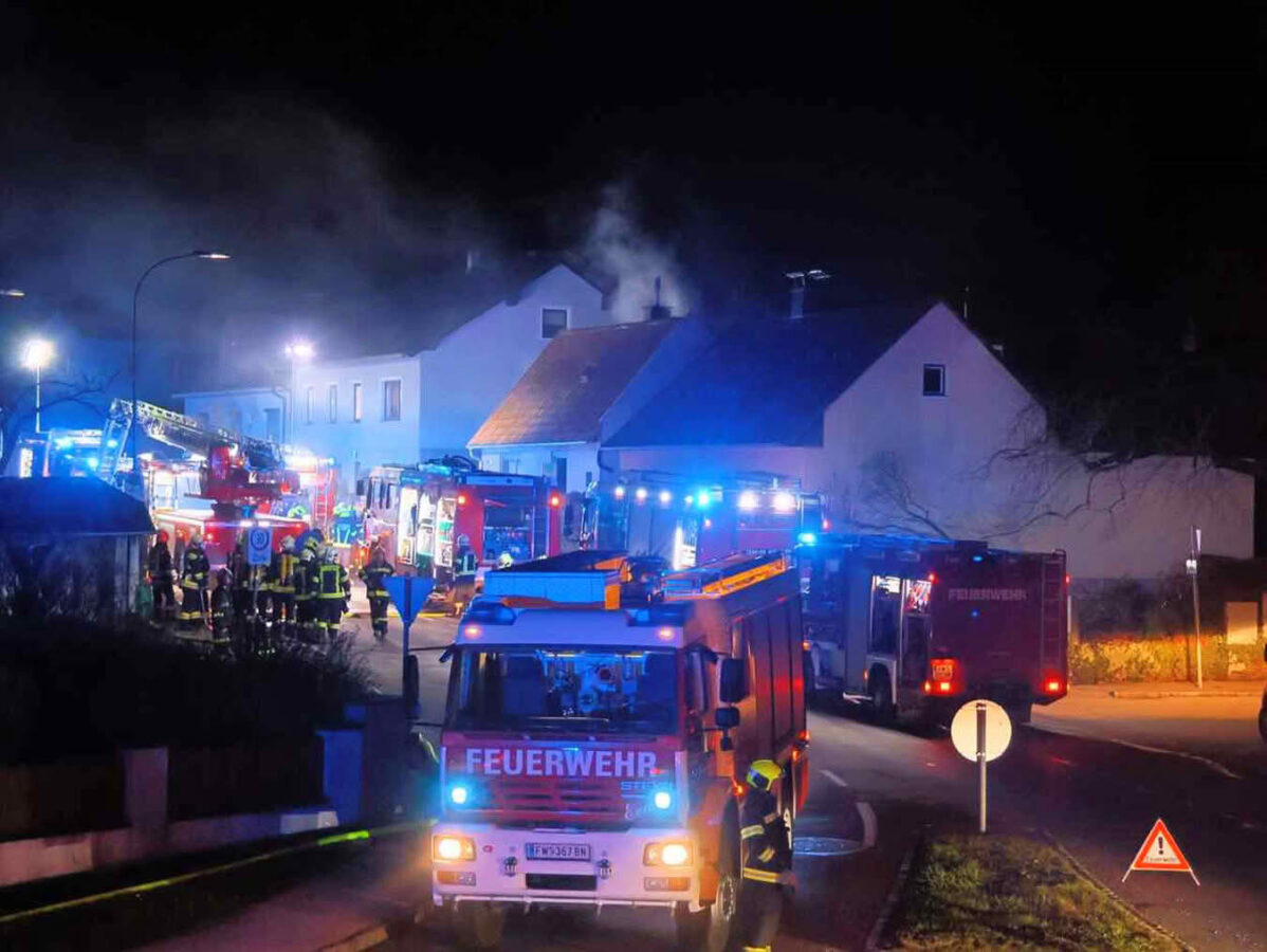 Hausfrau aus Flammen gerettet