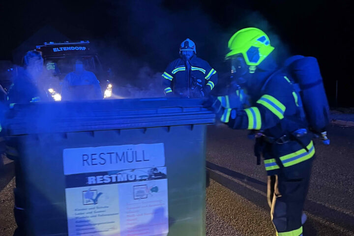 BFKDO Jennersdorf: Mülltonnenbrand in Eltendorf