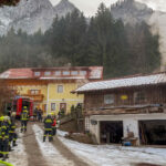 AFK Mondsee: Rascher Einsatz von sechs Feuerwehren verhindert Großbrand