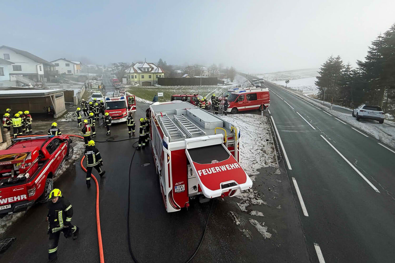 BFK Waidhofen/Thaya: Garagenbrand ging glimpflich aus 5 Glück im Unglück bei Garagenbrand