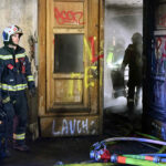 BF Wien: Alarmstufe 2 bei Brand in Mehrparteienhaus