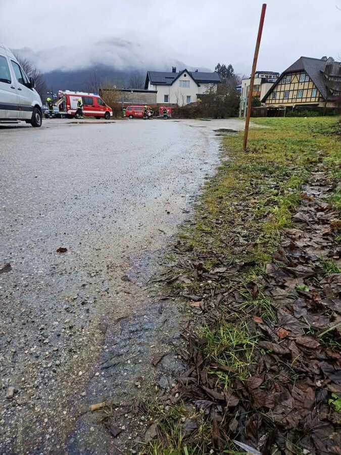 Dieselspur beschäftigt drei Einheiten