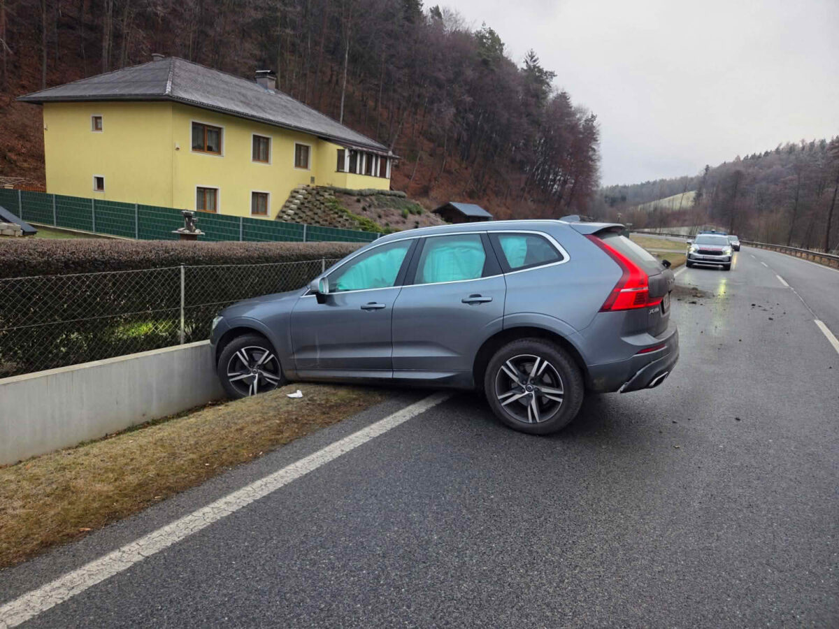 Verkehrsunfall auf der B55