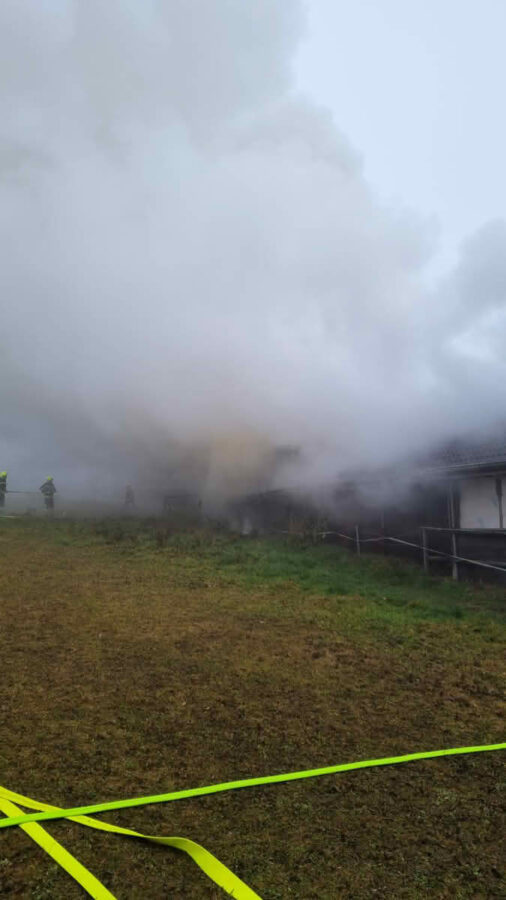 Brand eines Pferdestalles in Ofenbach