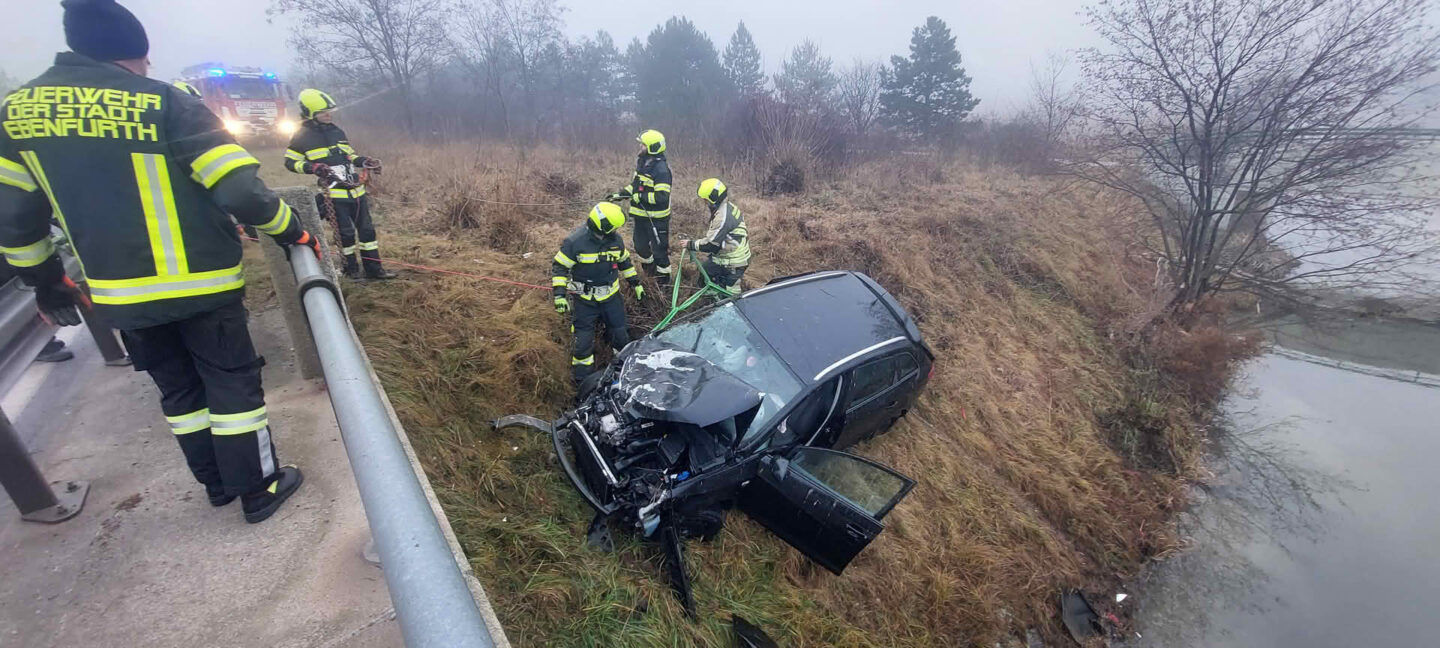 Ungewöhnliche T1 Bergung PKW