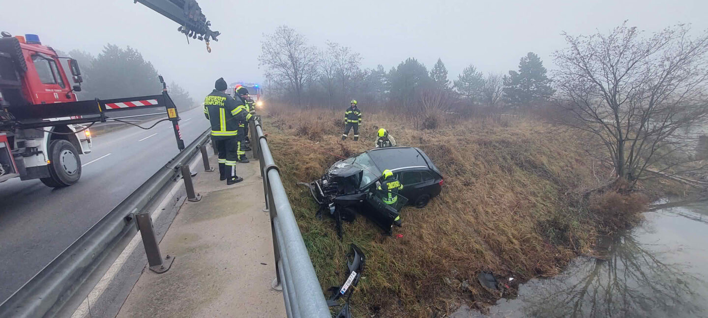 Ungewöhnliche T1 Bergung PKW