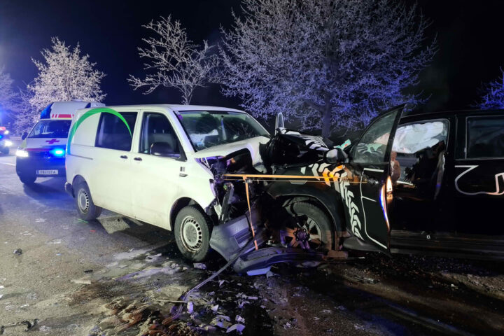 FF Pregartsdorf: Frontalzusammenstoß forderte 2 Verletzte