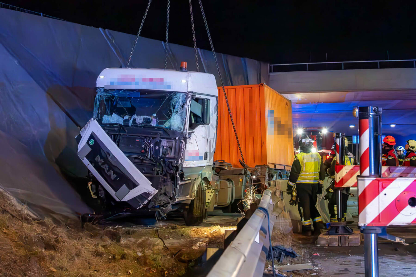 Schwerer Verkehrsunfall auf der S1
