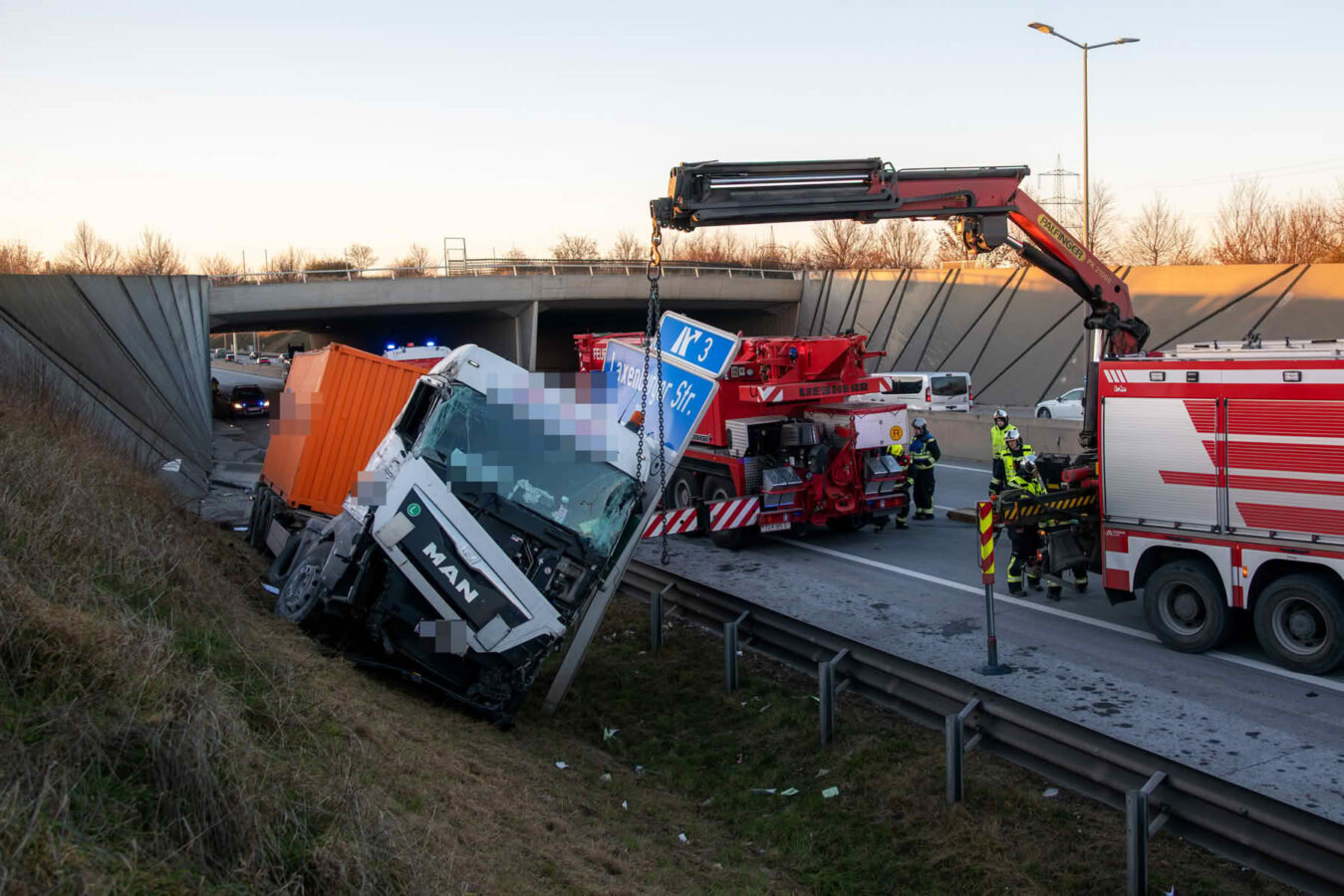 Schwerer Verkehrsunfall auf der S1
