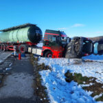 BFVDL: Schwerer Verkehrsunfall mit Gefahrenstoff-LKW und 2 PKW