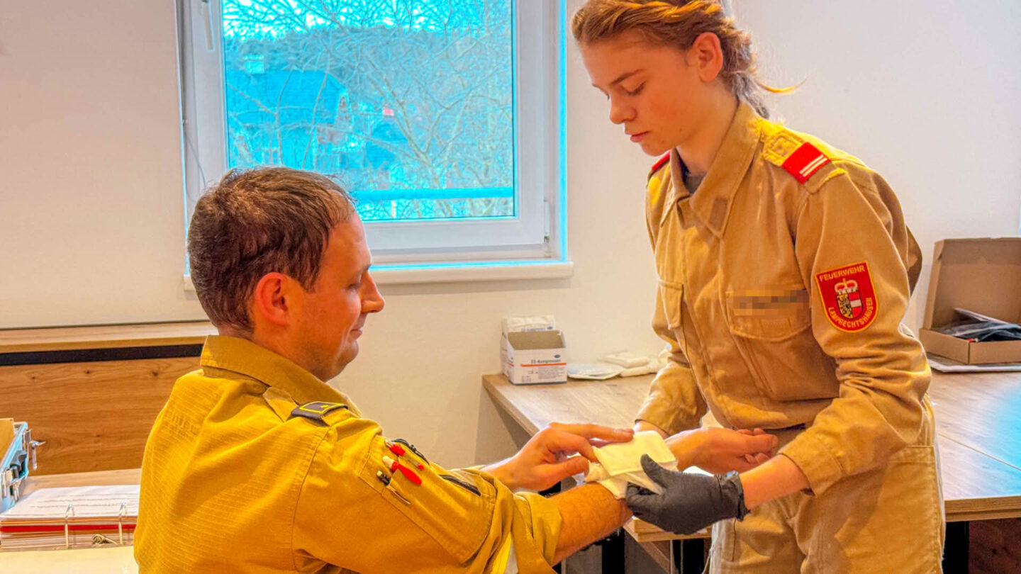 Feuerwehrjugendleistungsabzeichen in Gold (FJLAG) bei der FJ Lamprechtshausen