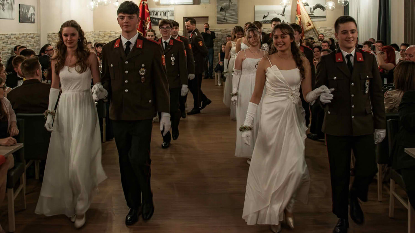 Joiser Florianis luden zur rauschenden Ballnacht