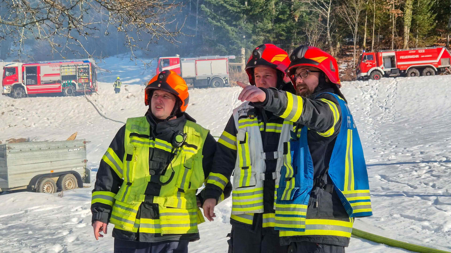 Großbrand hoch über dem Goiserertal