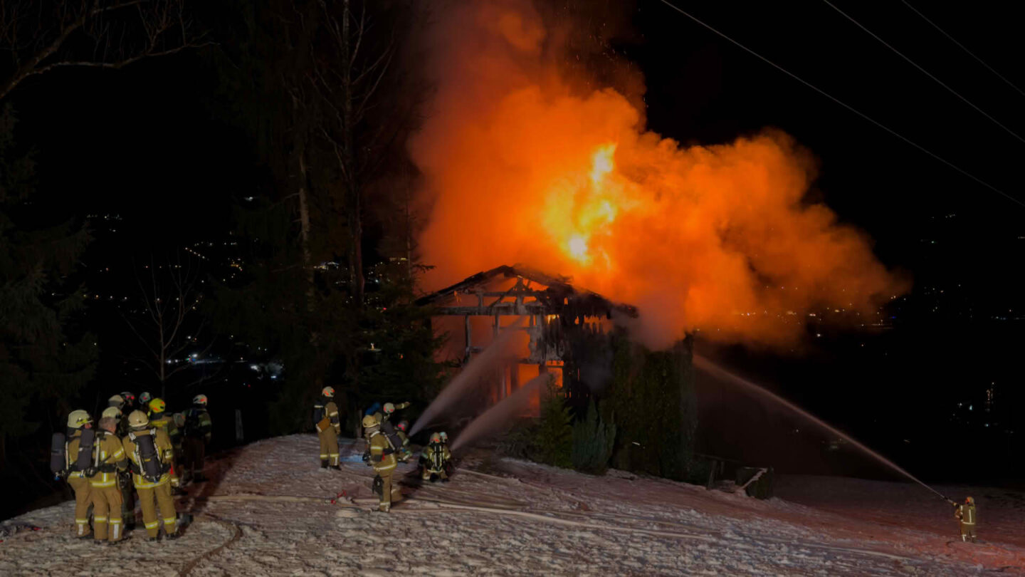 Ferienhütte in Hart im Zillertal in Vollbrand