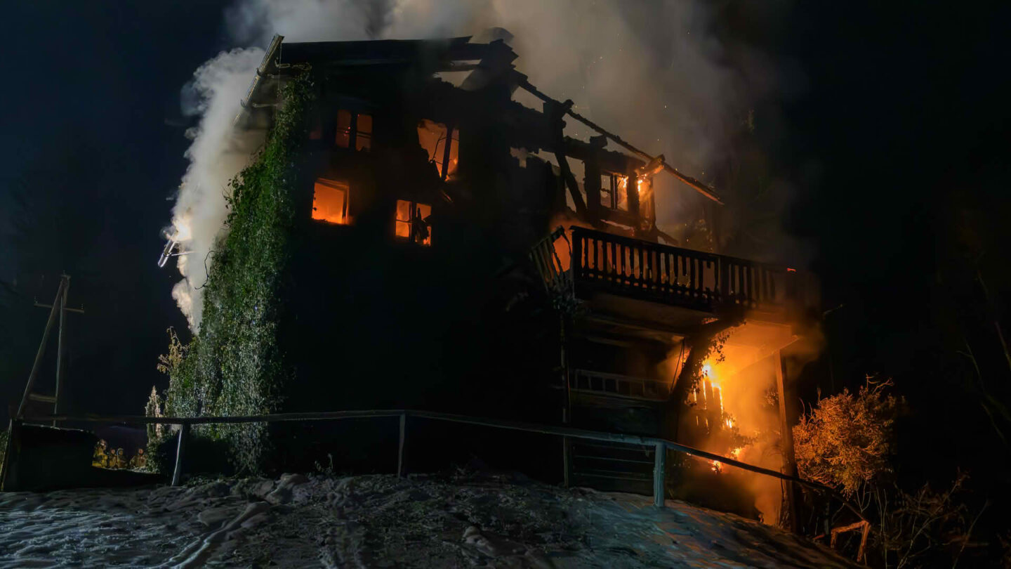 Ferienhütte in Hart im Zillertal in Vollbrand