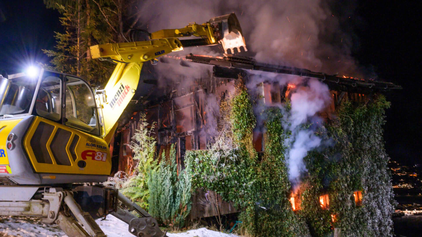 Ferienhütte in Hart im Zillertal in Vollbrand