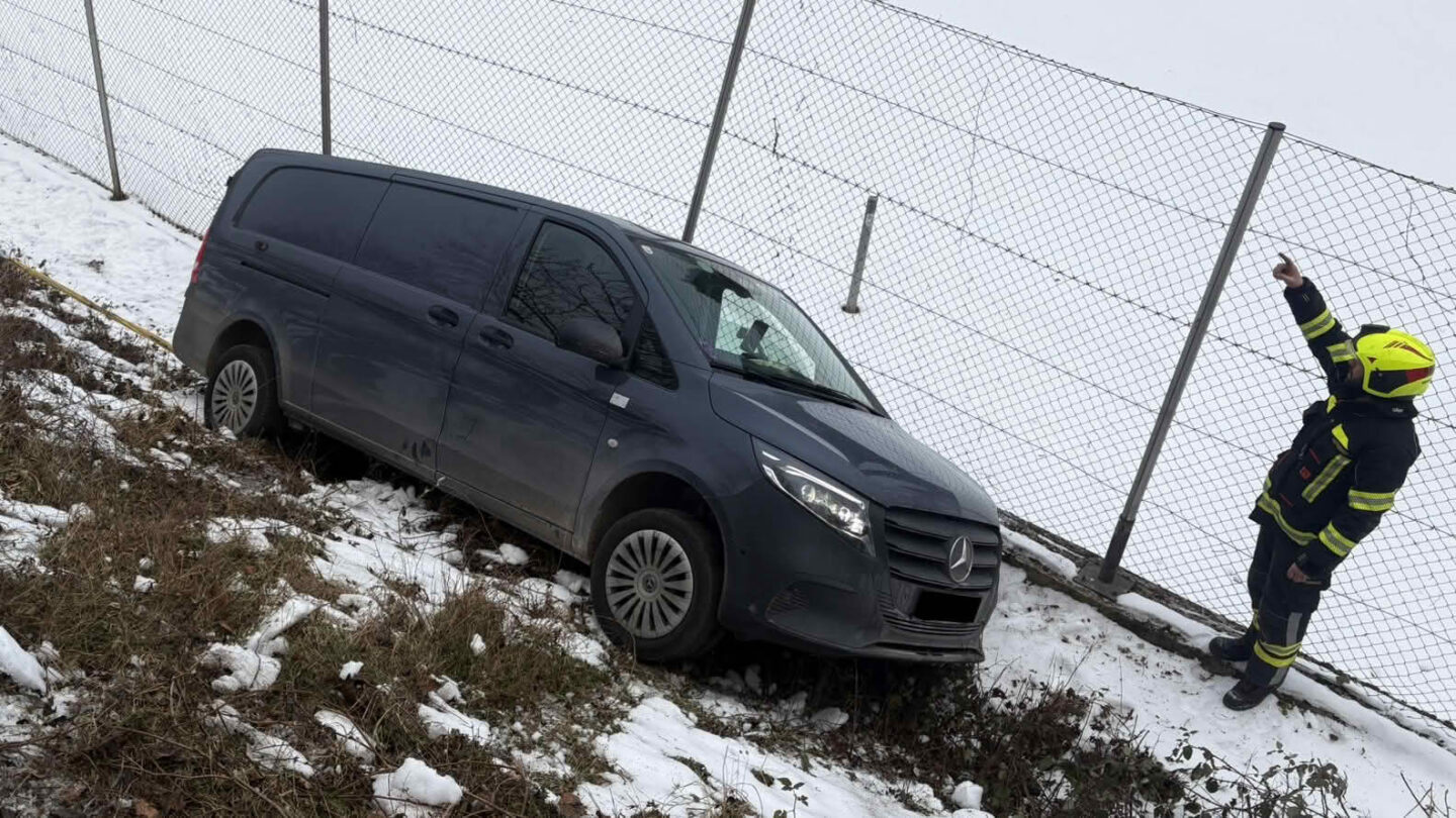 Schwierige Fahrzeugbergung
