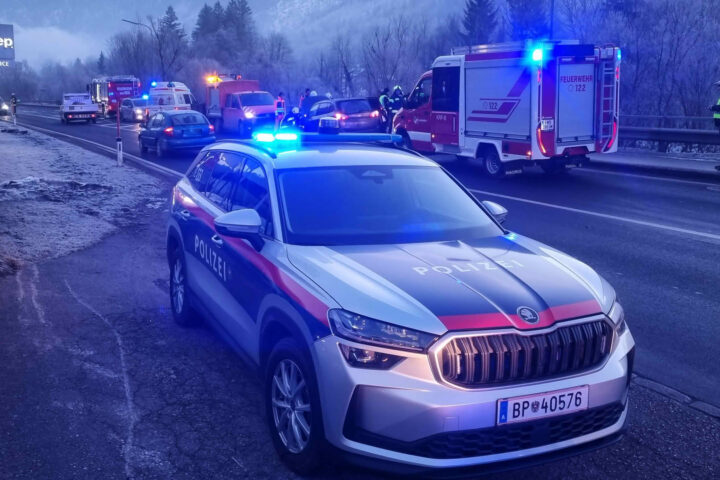 FF Bad Ischl: Vom Brandmeldealarm zum Verkehrsunfall