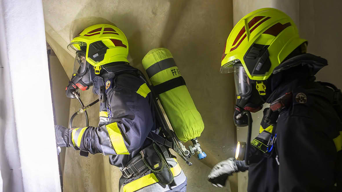 Abendlicher Brandeinsatz fordert mehrere Feuerwachen