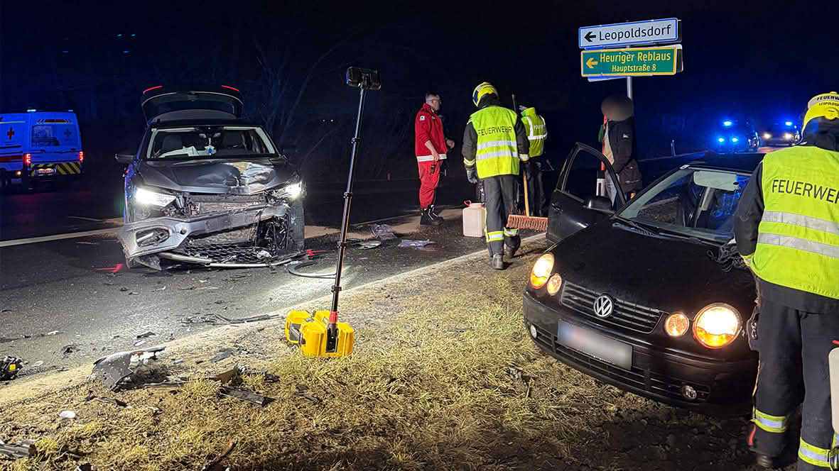 FF Leopoldsdorf: Verkehrsunfall fordert zwei Verletzte