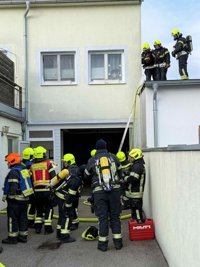 Brand im Dachbereich