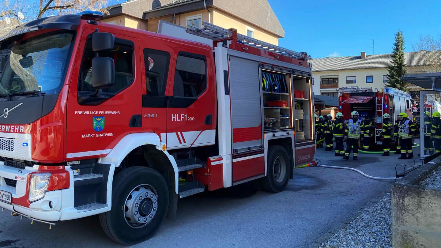Ausgedehnter Küchenbrand