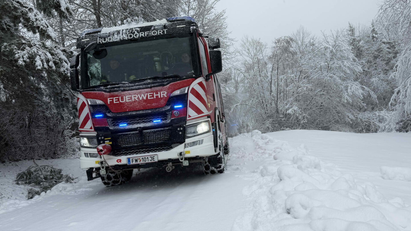 Zahlreiche Einsätze durch massive Schneefälle
