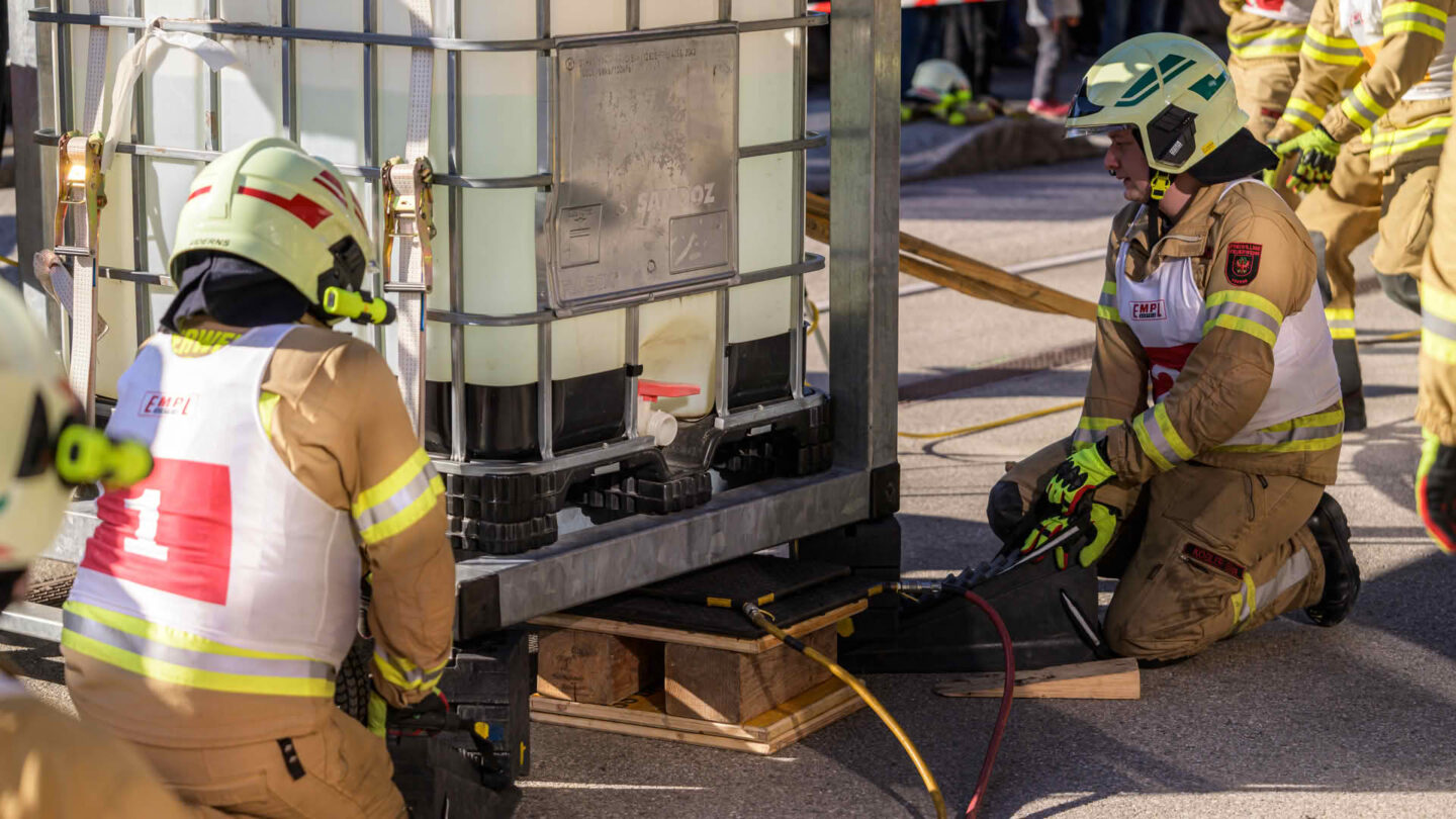 Technische Leistungsprüfung Form B Bronze der Feuerwehr Uderns