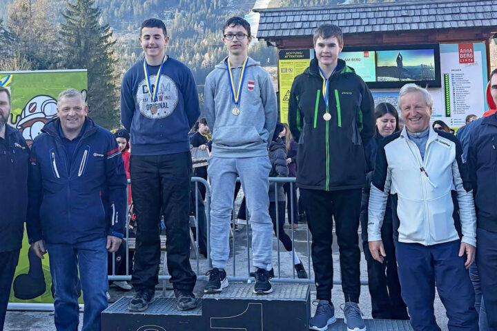 BFK Waidhofen/Thaya: Ab auf die Piste für die Feuerwehrjugend!