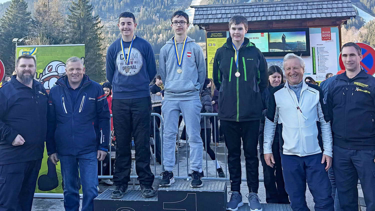 BFK Waidhofen/Thaya: Ab auf die Piste für die Feuerwehrjugend!