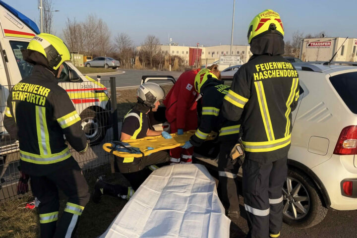 FF Ebenfurth: Personenrettung nach Verkehrsunfall