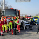 BFKDO Baden: Senior verunfallt bei der Ausfahrt Baden auf der A2