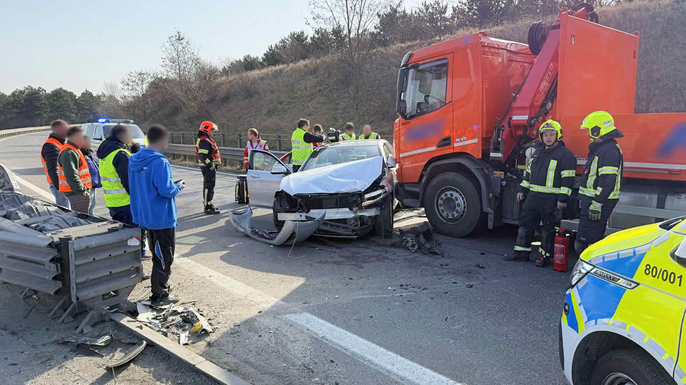 Senior verunfallt bei der Ausfahrt Baden auf der A2