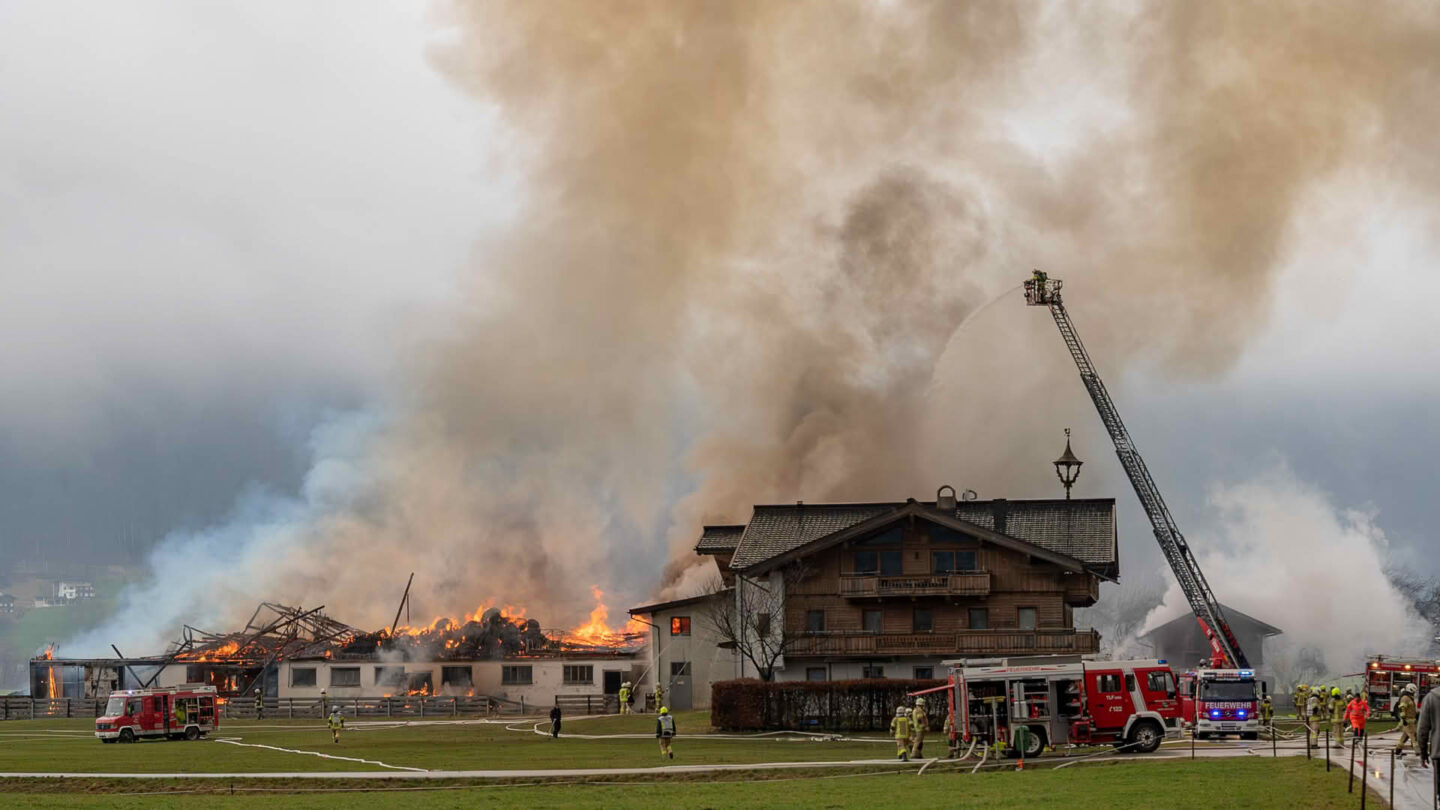 Großbrand in Strass