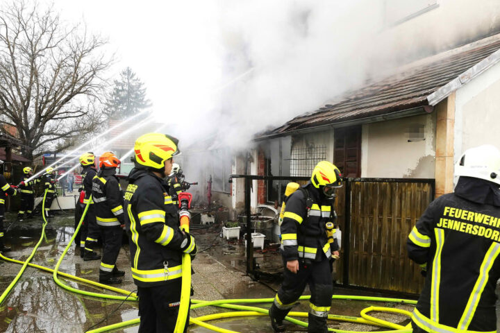 BFKDO Jennersdorf: Tragischer Gebäudebrand in Mogersdorf – Hausbesitzer tot geborgen