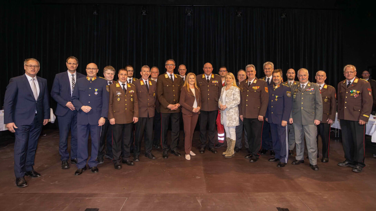Bezirksfeuerwehrtag in Bad Schönau