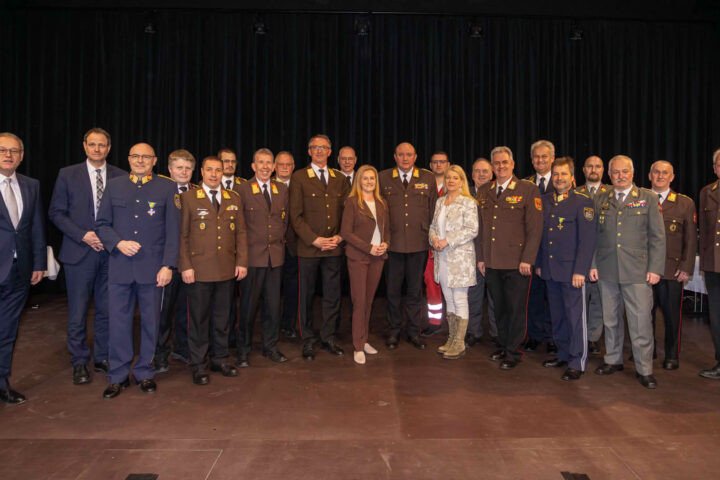 BFKDO Wiener Neustadt: Bezirksfeuerwehrtag in Bad Schönau